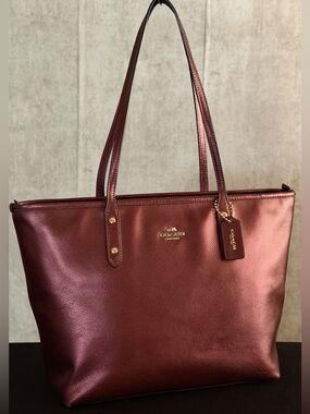 Coach Gold/Metallic Cherry Red City Zip Tote Leather Dual Shoulder Handbag